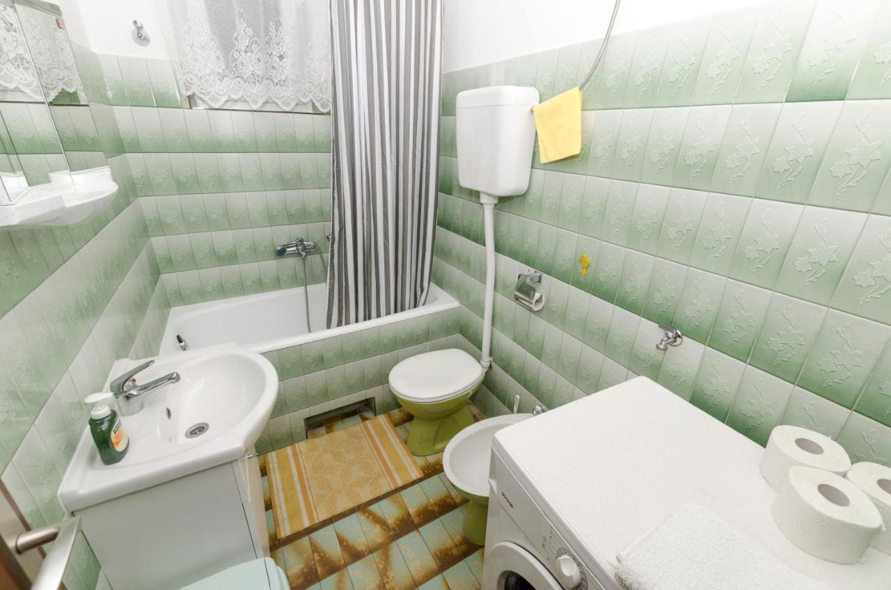 Apartment Eva P. Примоштен Экстерьер фото